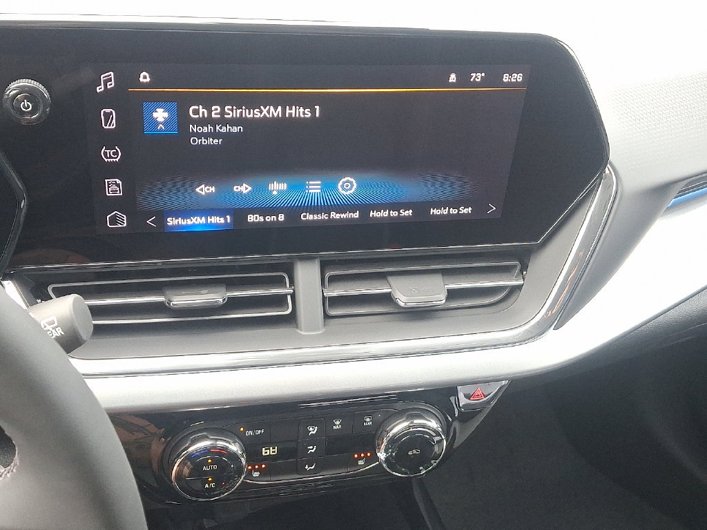 New 2026 Chevrolet Trax LT w/ Sunroof Package FWD image 8