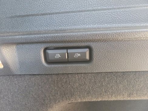 Used 2022 Lincoln Corsair Reserve w/ Equipment Group 201A image 22