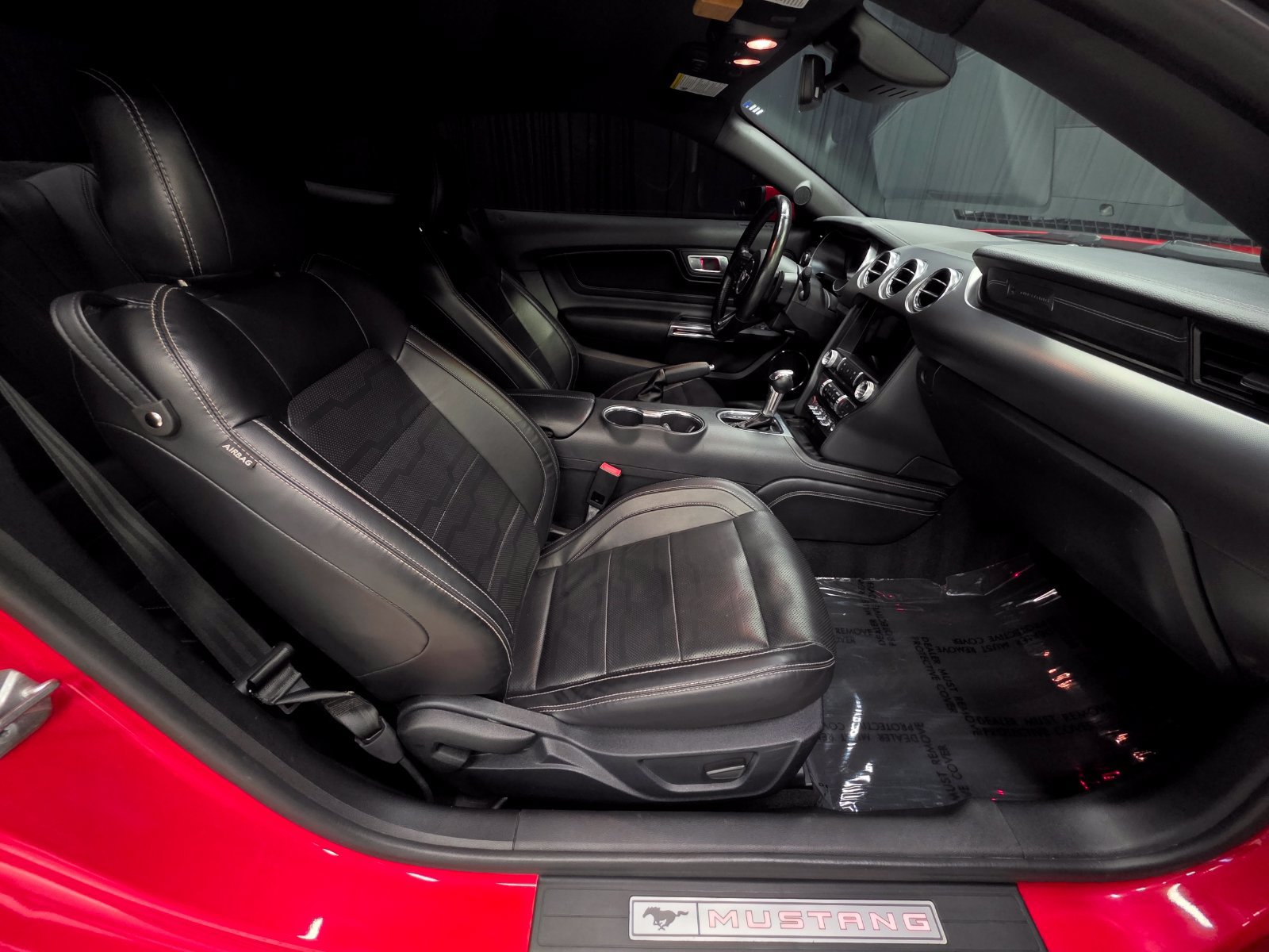 Used 2021 Ford Mustang GT Premium w/ Equipment Group 401A RWD image 2