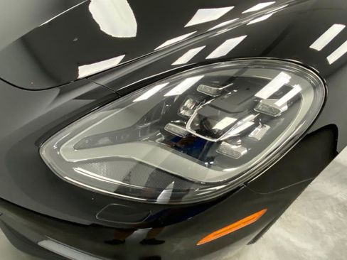 Used 2017 Porsche Panamera 4 image 11