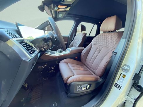 New 2026 BMW X5 M60i image 10