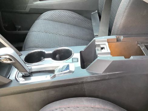 Used 2014 Chevrolet Equinox LS image 23