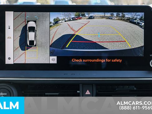 Used 2024 Toyota Prius Prime Premium w/ Advanced Technology Package image 31