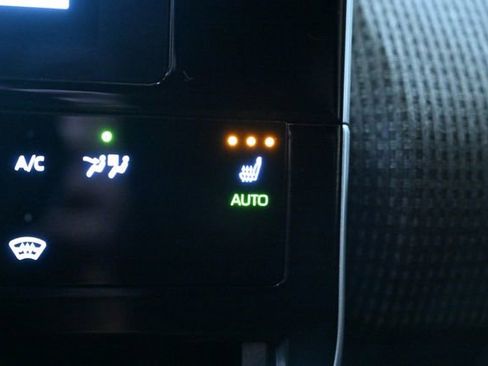 Used 2025 Subaru Solterra Premium w/ Premium Package image 33