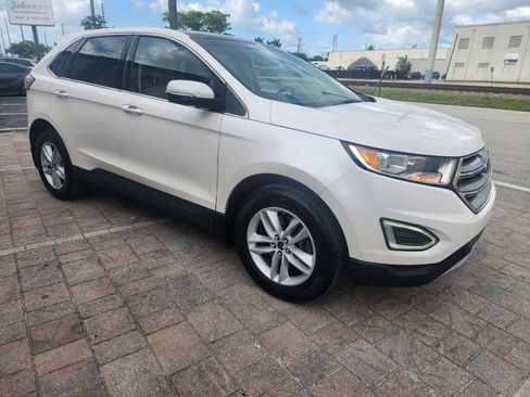 Used 2017 Ford Edge SEL w/ Equipment Group 201A AWD/4WD image 3