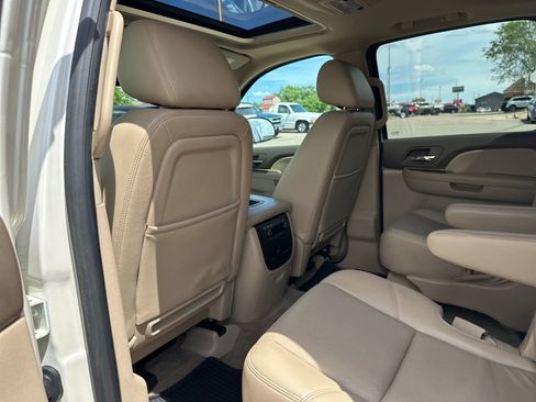 Used 2013 Chevrolet Suburban LTZ AWD/4WD image 19