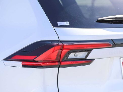 New 2026 Toyota Grand Highlander AWD Hybrid image 9