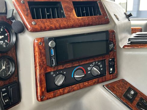 Used 1997 HUMMER H1 4-Door Hard Top AWD/4WD image 31