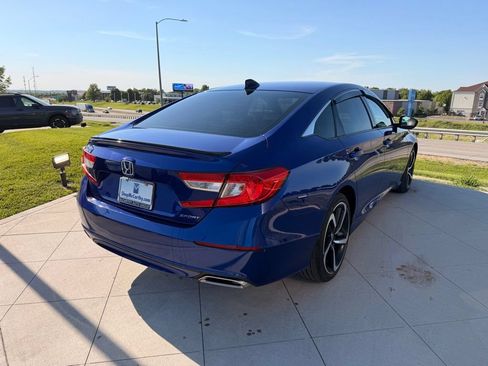 Used 2022 Honda Accord Sport image 32