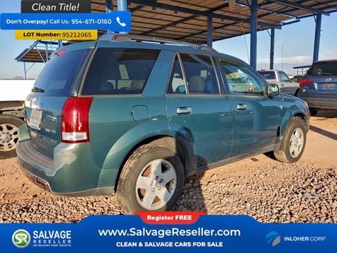Used 2006 Saturn Vue AWD V6 w/ Sun & Sound Pkg image 4