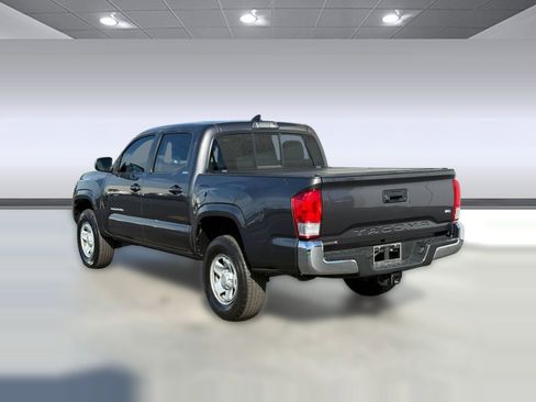 Used 2016 Toyota Tacoma SR5 image 3