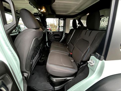 Used 2023 Jeep Wrangler Unlimited Rubicon 4xe image 15