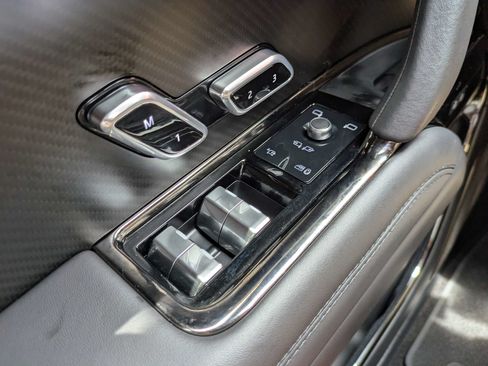 Used 2024 Land Rover Range Rover Sport AWD/4WD image 26