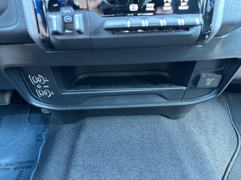 New 2026 RAM 2500 Tradesman AWD/4WD image 31