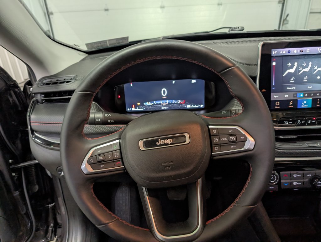 Used 2022 Jeep Compass Trailhawk w/ Trailhawk Elite Group AWD/4WD image 18