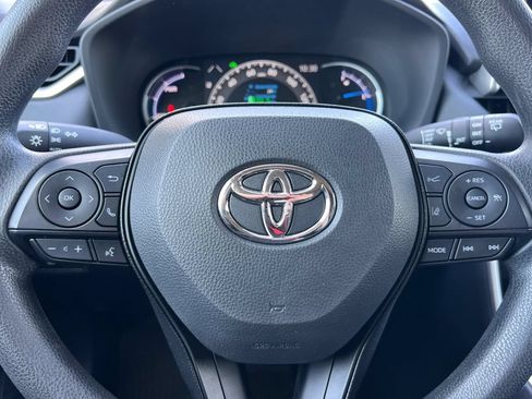Certified 2025 Toyota RAV4 XLE AWD/4WD image 25