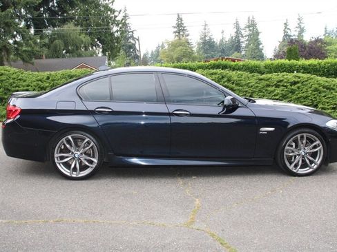 Used 2011 BMW 535i xDrive Sedan AWD/4WD image 12