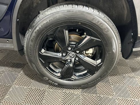 Used 2020 Toyota RAV4 XSE AWD/4WD image 32