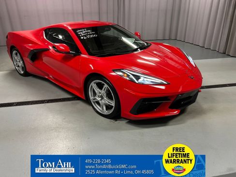 Used 2025 Chevrolet Corvette Stingray Coupe w/ 1LT image 1
