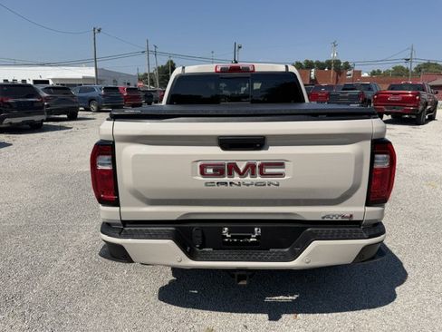 Used 2026 GMC Canyon AT4 w/ Technology Plus Package AWD/4WD image 4