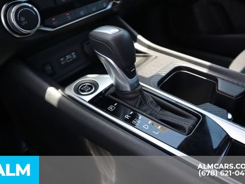 Used 2024 Nissan Sentra SV FWD image 29