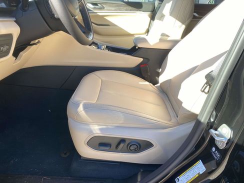 New 2025 Jeep Grand Cherokee Limited image 11