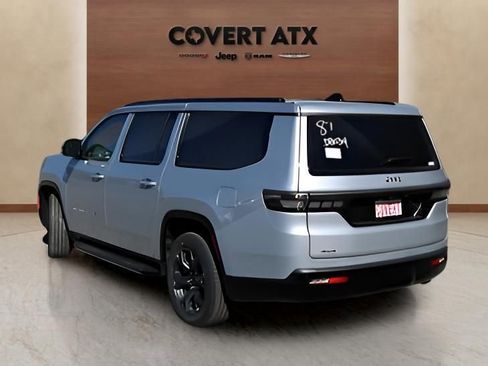 New 2026 Jeep Grand Wagoneer L Limited AWD/4WD image 3