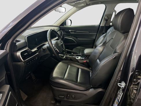 Used 2025 Kia Telluride S AWD/4WD image 13