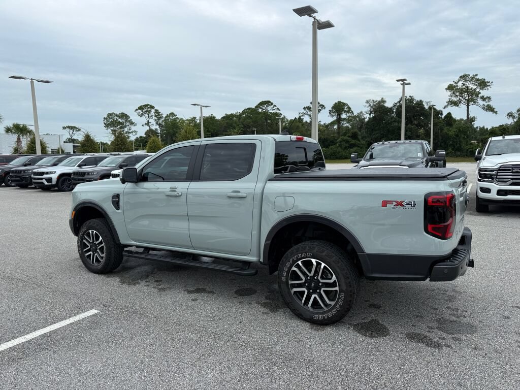Used 2024 Ford Ranger Lariat w/ FX4 Off-Road Package AWD/4WD image 5