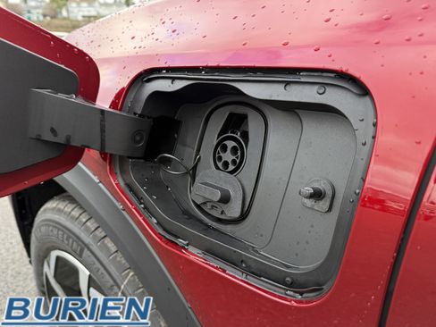 New 2026 Chevrolet Equinox EV LT image 33