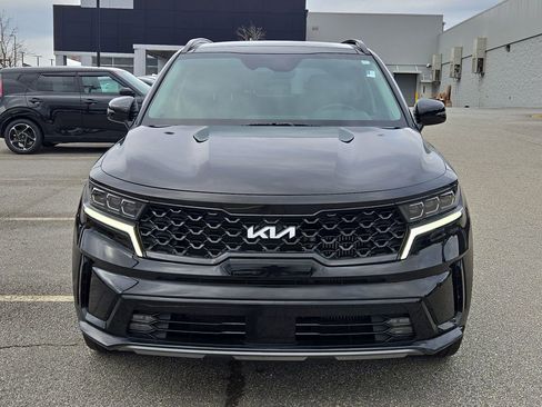 Certified 2023 Kia Sorento SX image 2