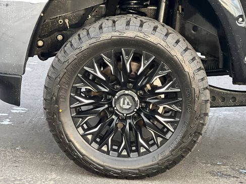 Used 2024 RAM 2500 Limited image 28