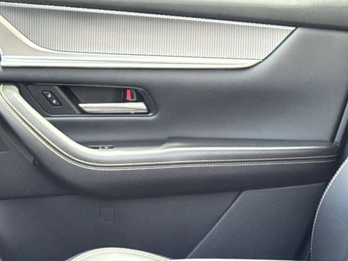 Certified 2024 MAZDA CX-90 Plug-In Hybrid w/ Premium Pkg image 23