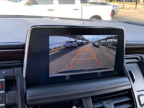 Used 2023 Chevrolet Suburban LT image 23