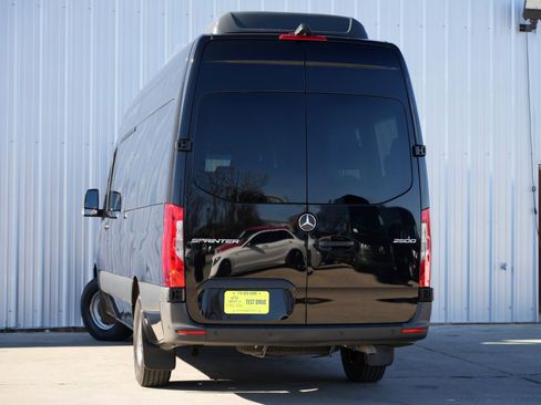 Used 2023 Mercedes-Benz Sprinter 2500 w/ Parking Package image 6