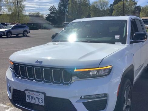 Used 2023 Jeep Grand Cherokee 4WD 4xe w/ Luxury Tech Group II image 1