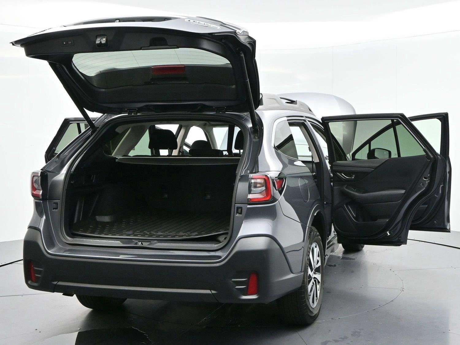 Used 2022 Subaru Outback Premium AWD/4WD image 32