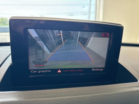 Used 2018 Audi Q3 2.0T Premium FWD image 15