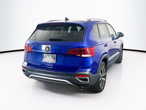 Used 2024 Volkswagen Taos SE image 9