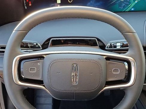 New 2026 Lincoln Nautilus Premier w/ Jet Appearance Package AWD/4WD image 9
