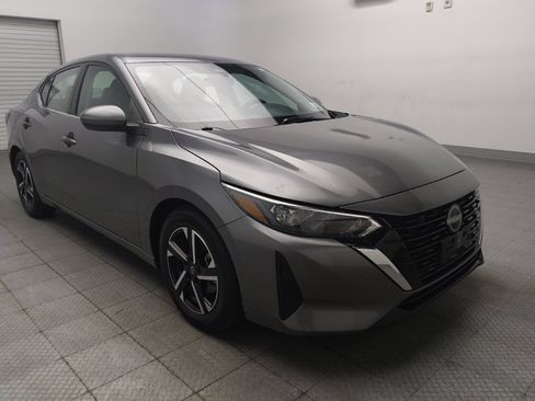 Used 2024 Nissan Sentra SV FWD image 13