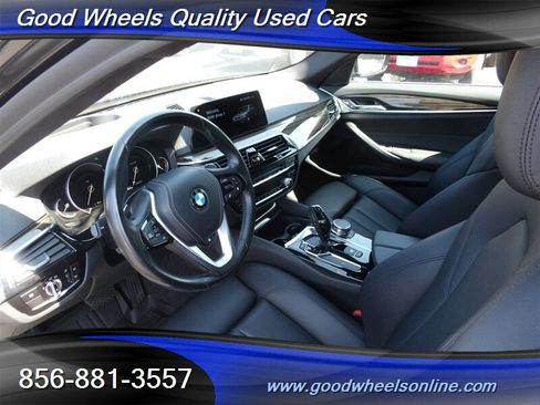Used 2018 BMW 530i xDrive image 12