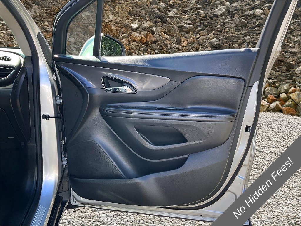 Used 2018 Buick Encore Essence FWD image 20