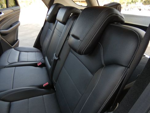 Used 2015 Mercedes-Benz ML 350 4MATIC image 57