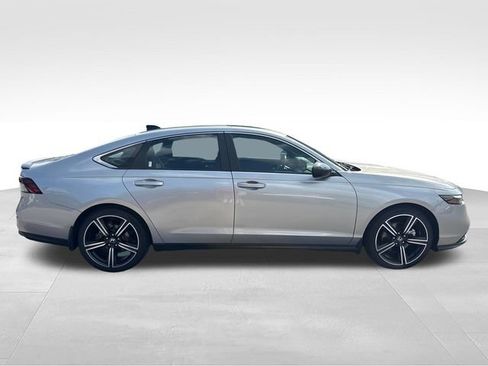 Used 2024 Honda Accord Sport image 6