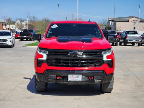 Used 2024 Chevrolet Silverado 1500 LT Trail Boss w/ Convenience Package II image 6