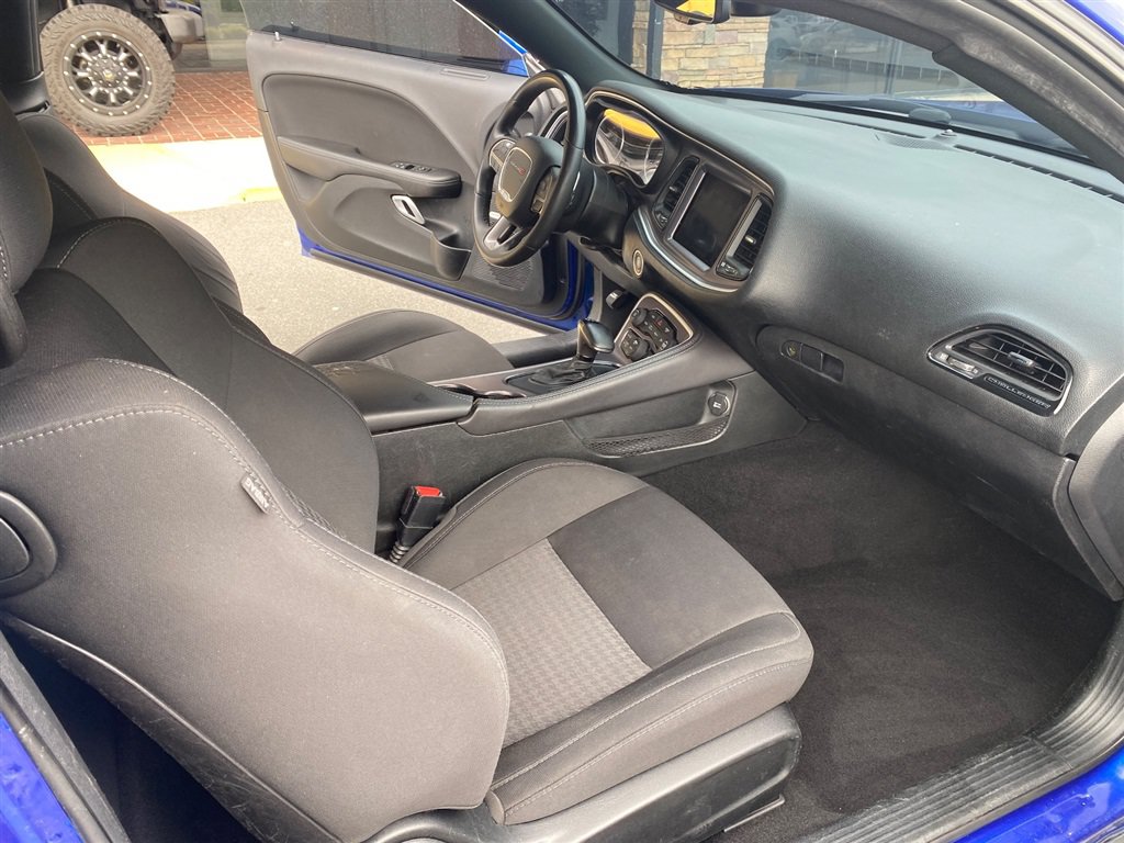 Used 2019 Dodge Challenger GT RWD image 11