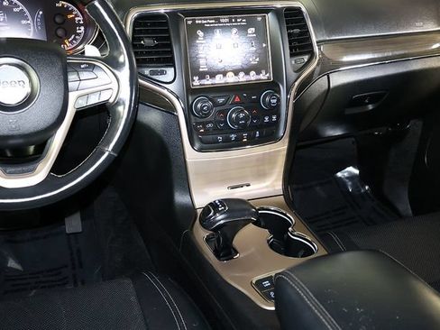 Used 2014 Jeep Grand Cherokee Overland w/ Advanced Technology Group AWD/4WD image 16