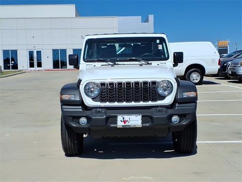 Used 2025 Jeep Wrangler Sport image 5
