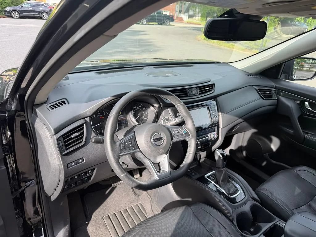 Used 2019 Nissan Rogue SL w/ Premium Package AWD/4WD image 14